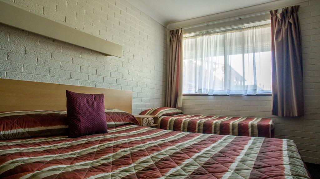 טוויד הדס Arabella Motor Inn מראה חיצוני תמונה