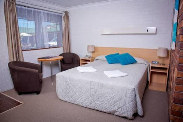טוויד הדס Arabella Motor Inn מראה חיצוני תמונה