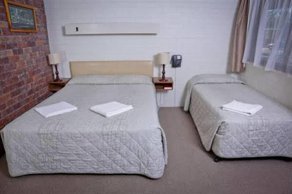 טוויד הדס Arabella Motor Inn מראה חיצוני תמונה