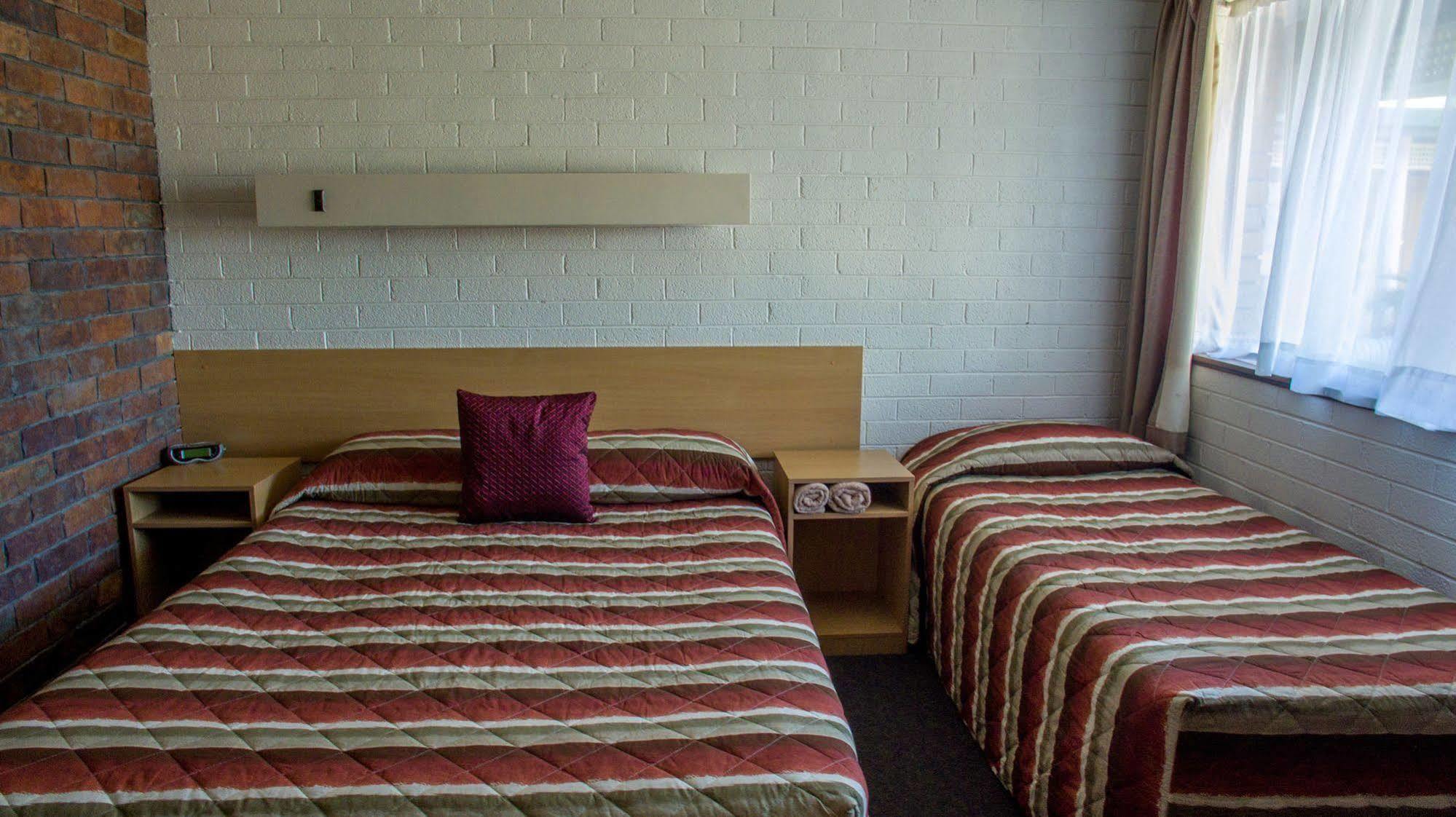טוויד הדס Arabella Motor Inn מראה חיצוני תמונה