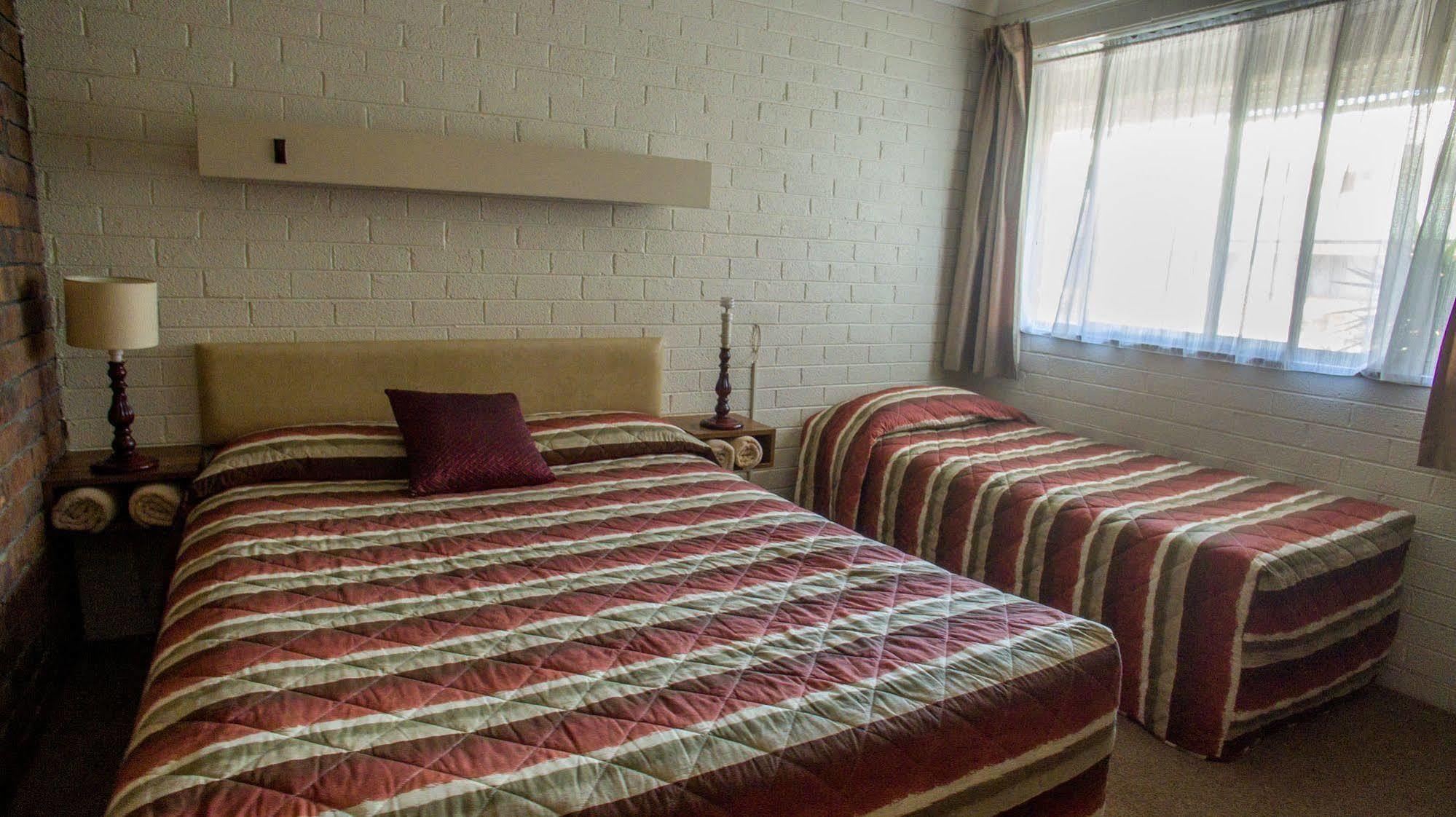 טוויד הדס Arabella Motor Inn מראה חיצוני תמונה